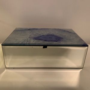 Jewelry Box (rock motif)